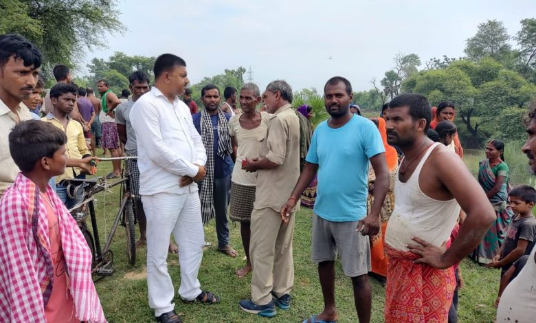 मदार नदी से किशोरी का शव बरामद, स्नान के दौरान पानी में डूबने से मौत -  Magadh Headlines